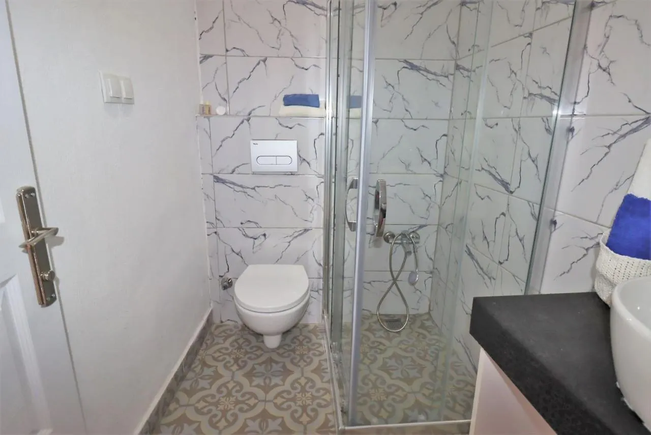 Appartement Feine Wohnung Mitten Im Zentrum Kuşadası